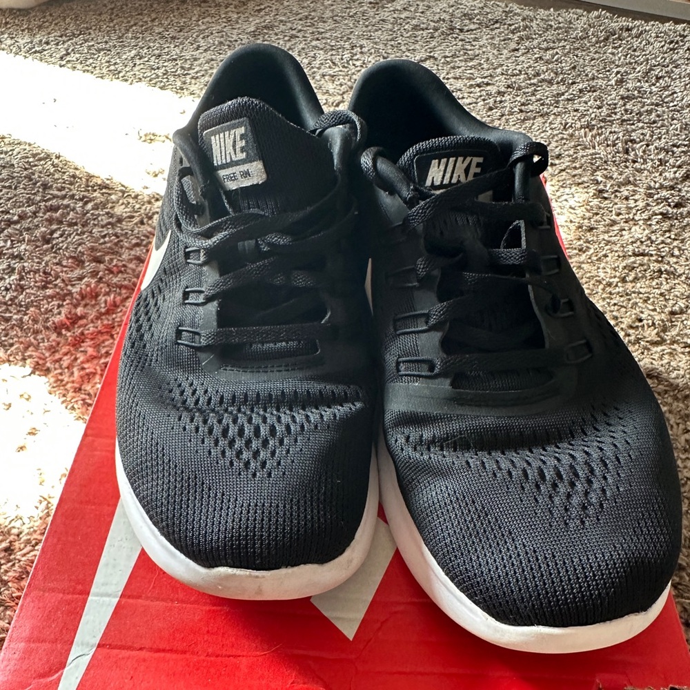 Nike Free Run Black Athletic Shoes